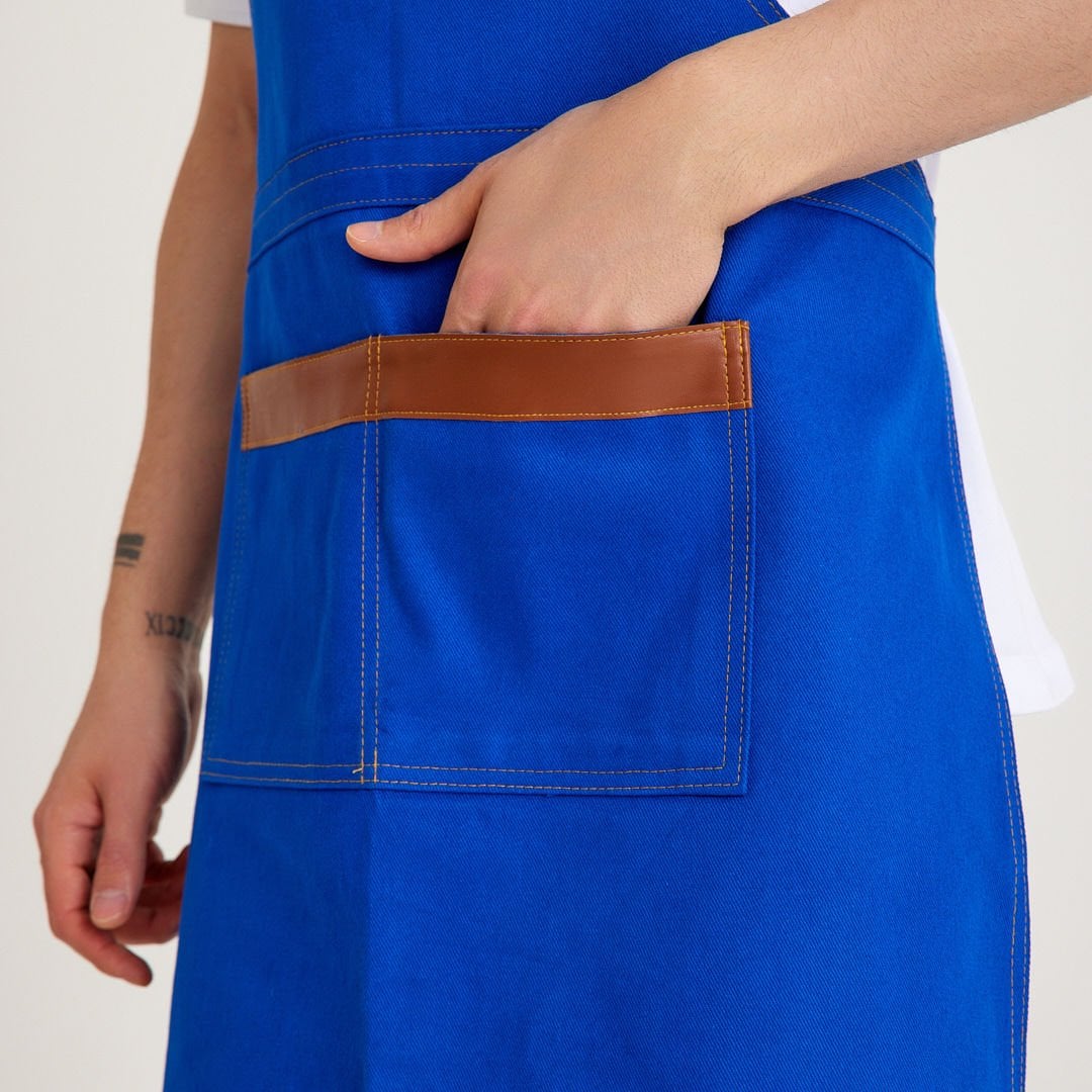 Saks Mavi Kot Askılı Cepli Önlük