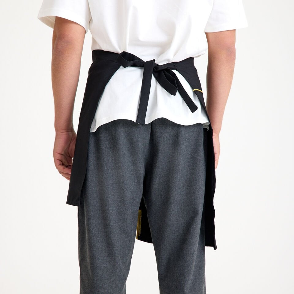 Siyah Altın Sarı Ara Biyeli Yarım Önlük