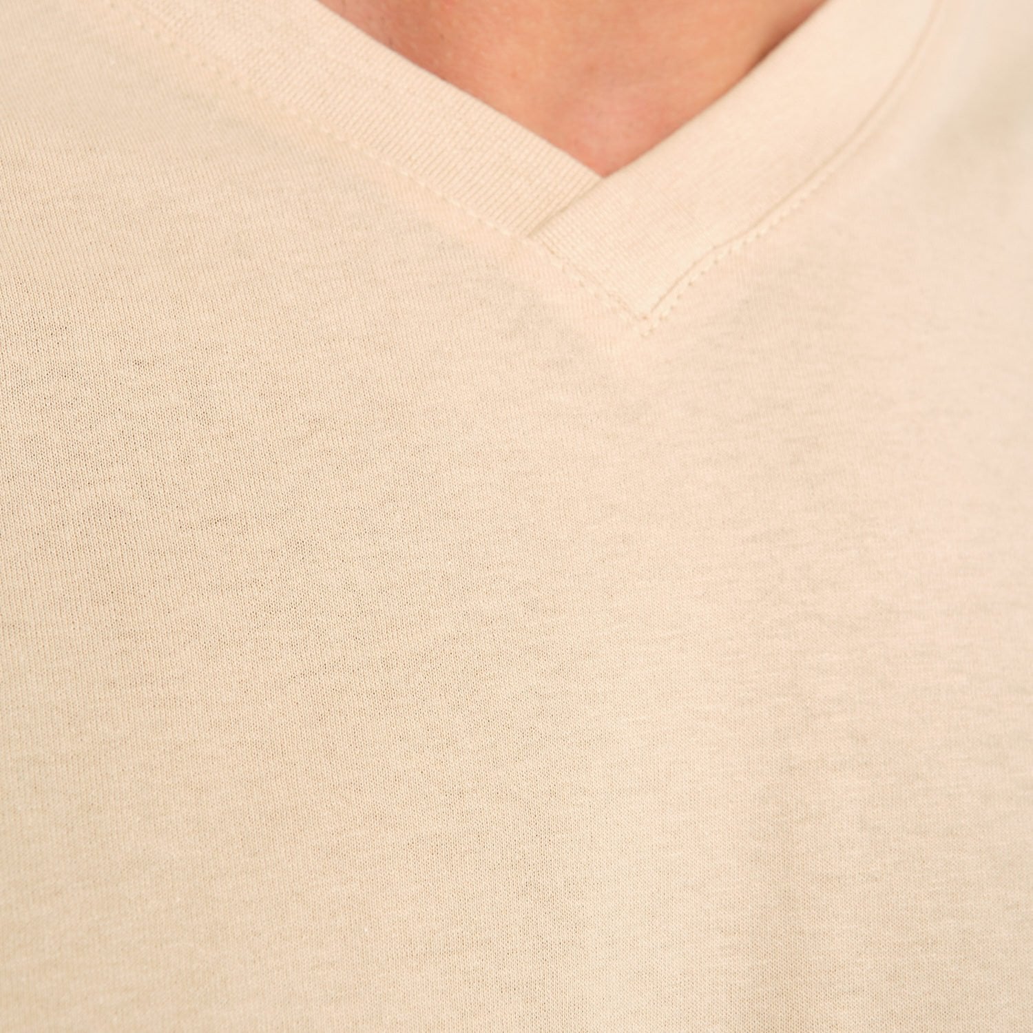 Bej V Yaka İş Tişörtü