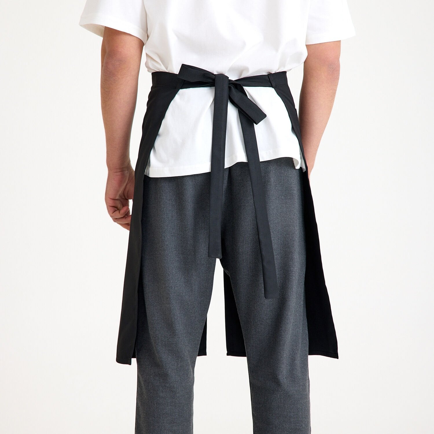 Gabardin Yırtmaçlı Yarım Önlük - Siyah