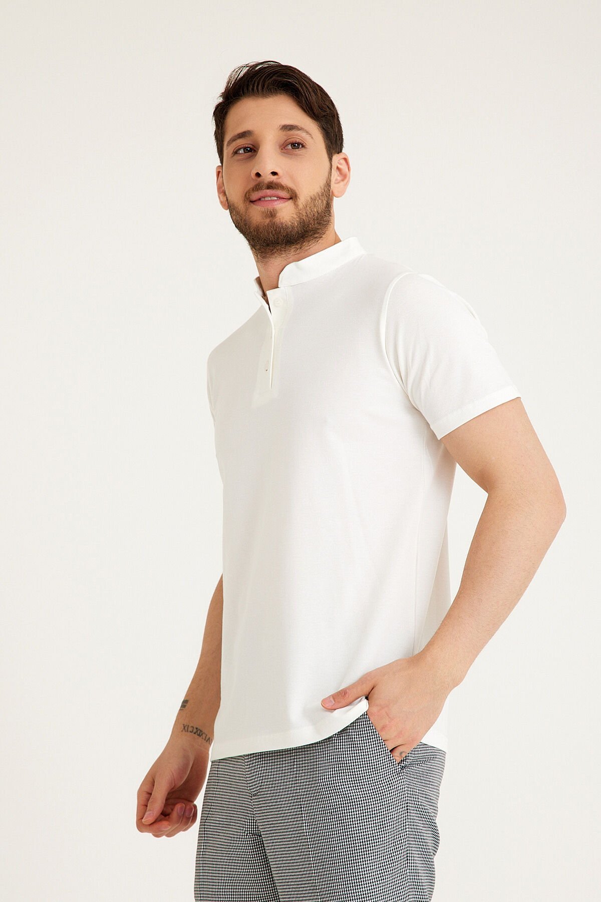 Hakim Yaka İş Tişörtü - Ekru