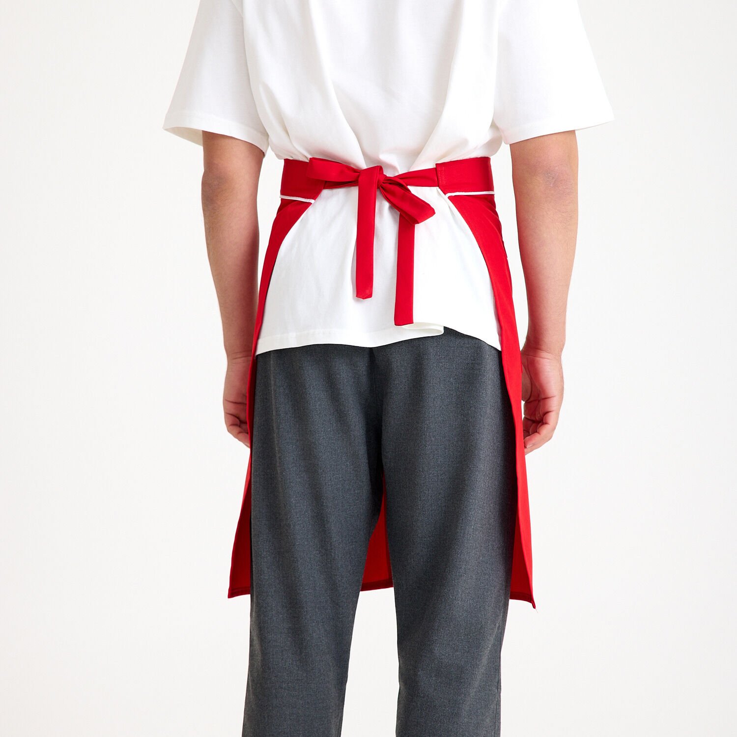 Kırmızı Yarım Önlük Beyazlı Tek Cepli