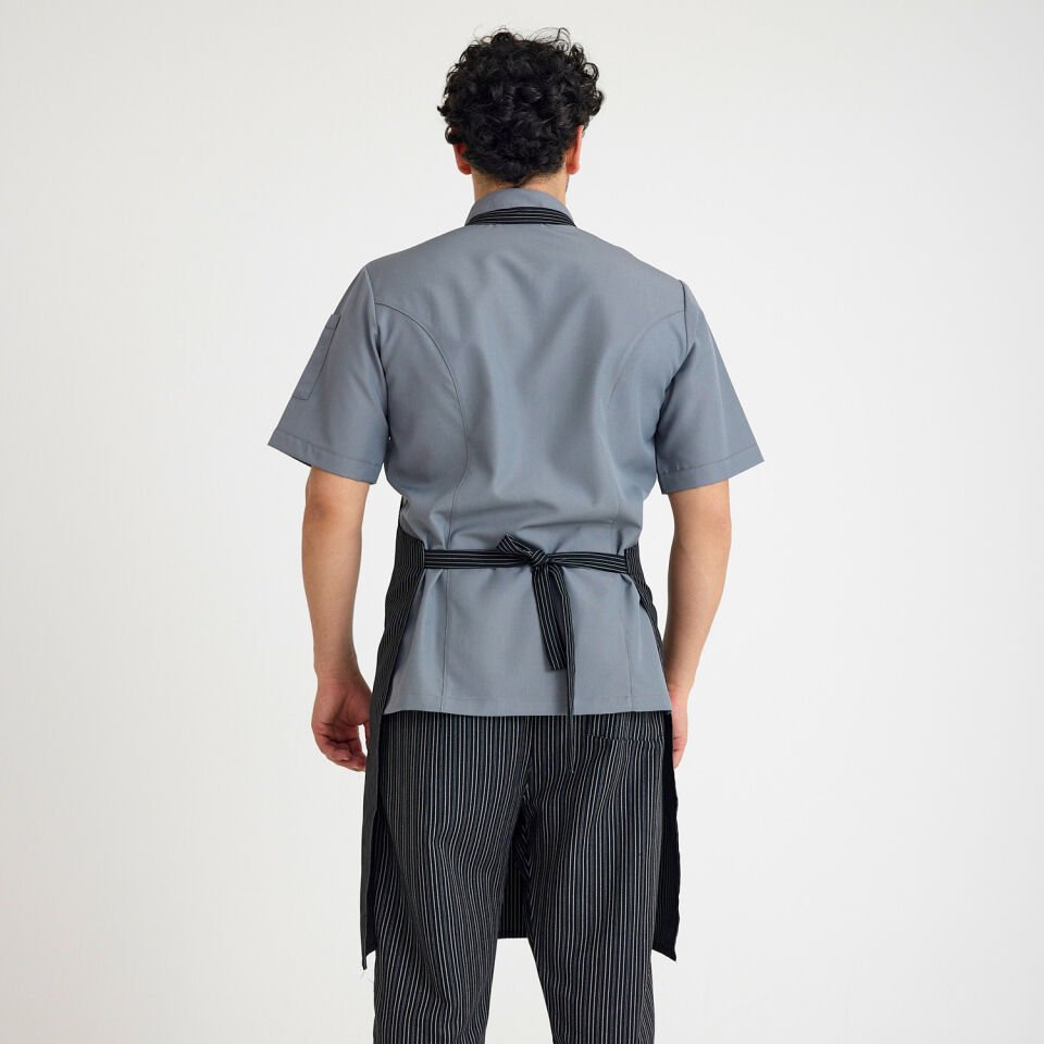 İnce Çizgili Askılı Önlük - Siyah Beyaz