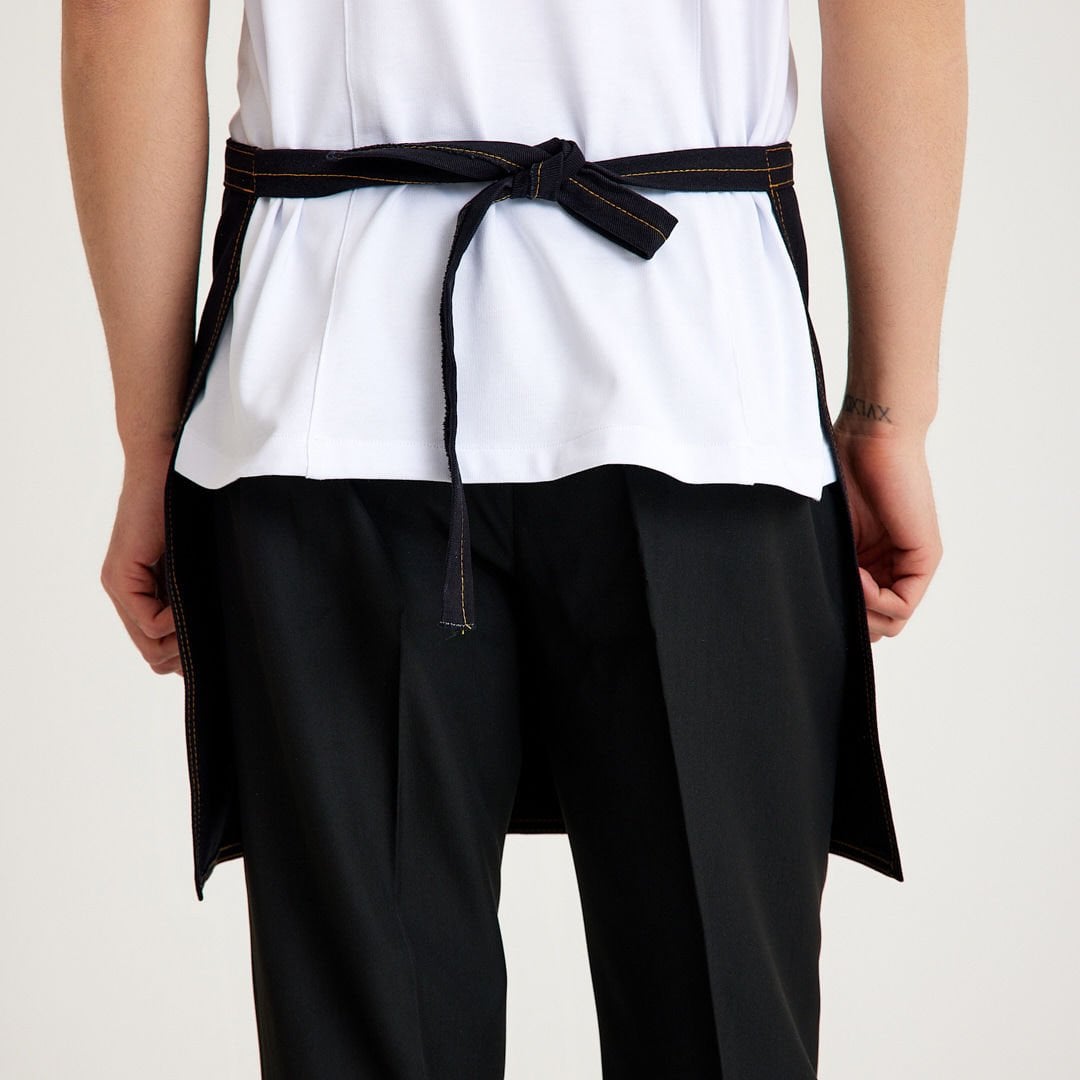 Siyah Cepli Yarım Kot Önlük